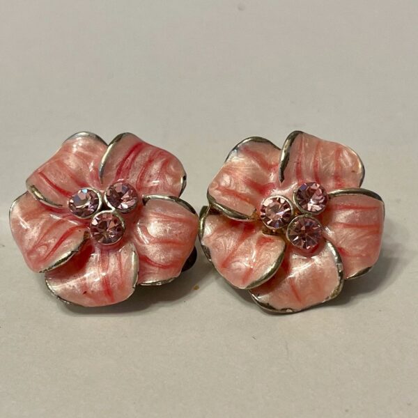 Pair of pink flower rhinestone earrings