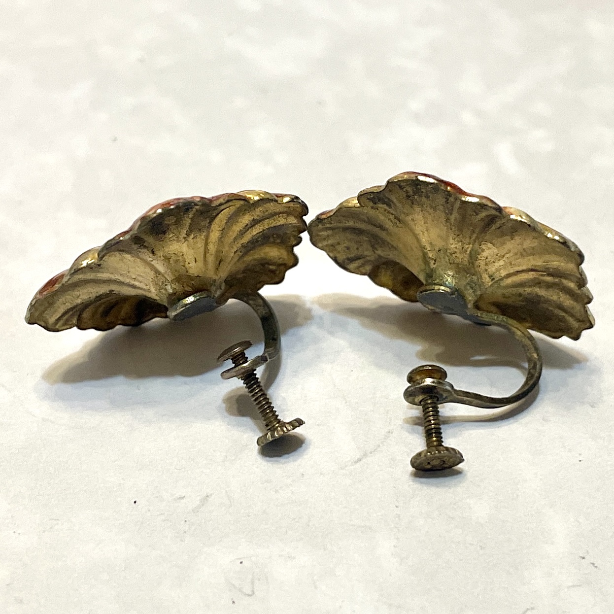Pair of vintage gold-tone shell screw-back earrings