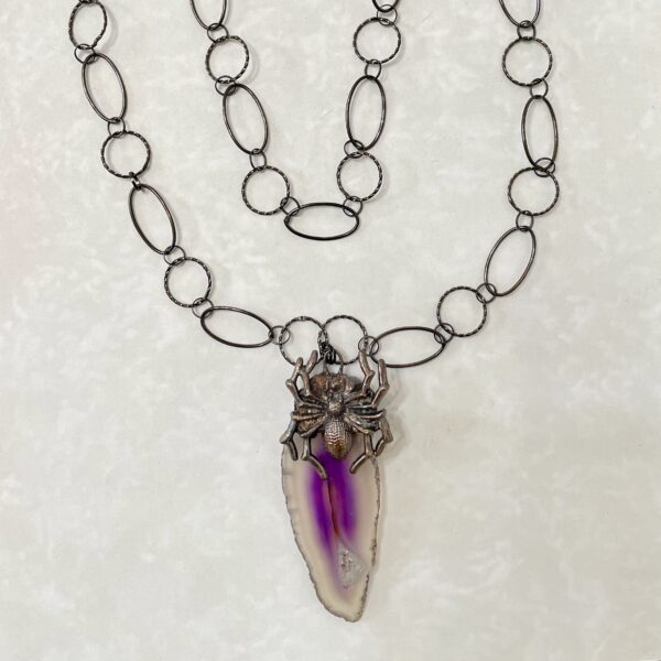 Artistic necklace with spider and agate