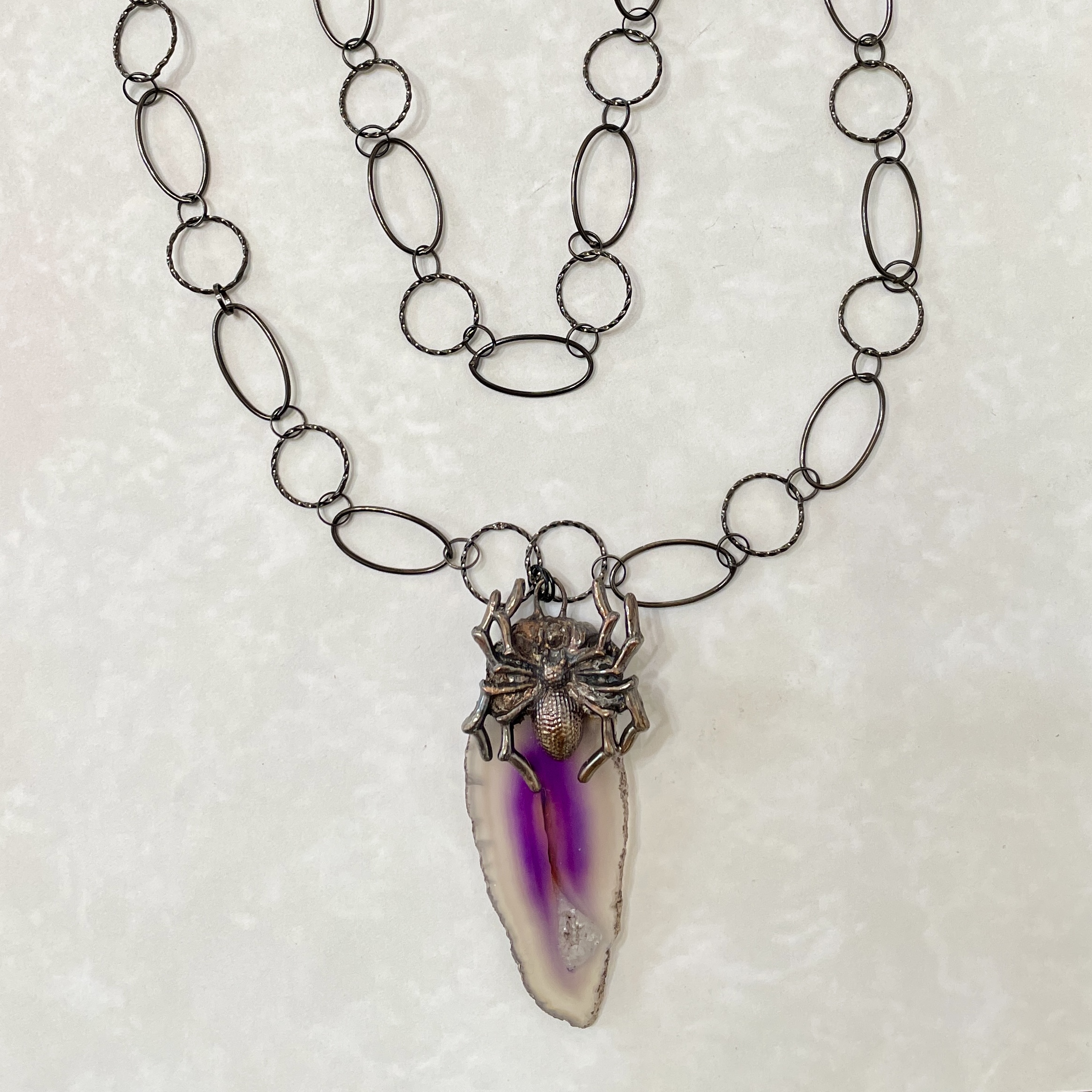 Artistic necklace with spider and agate