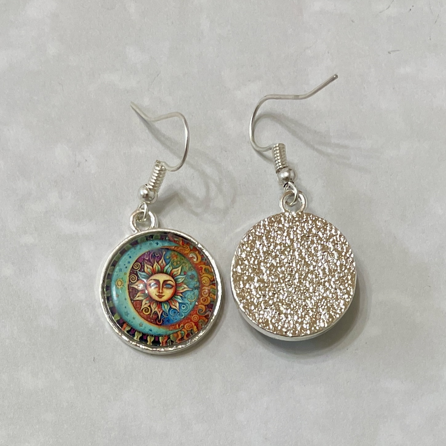 Colorful sun-face round dangle earrings